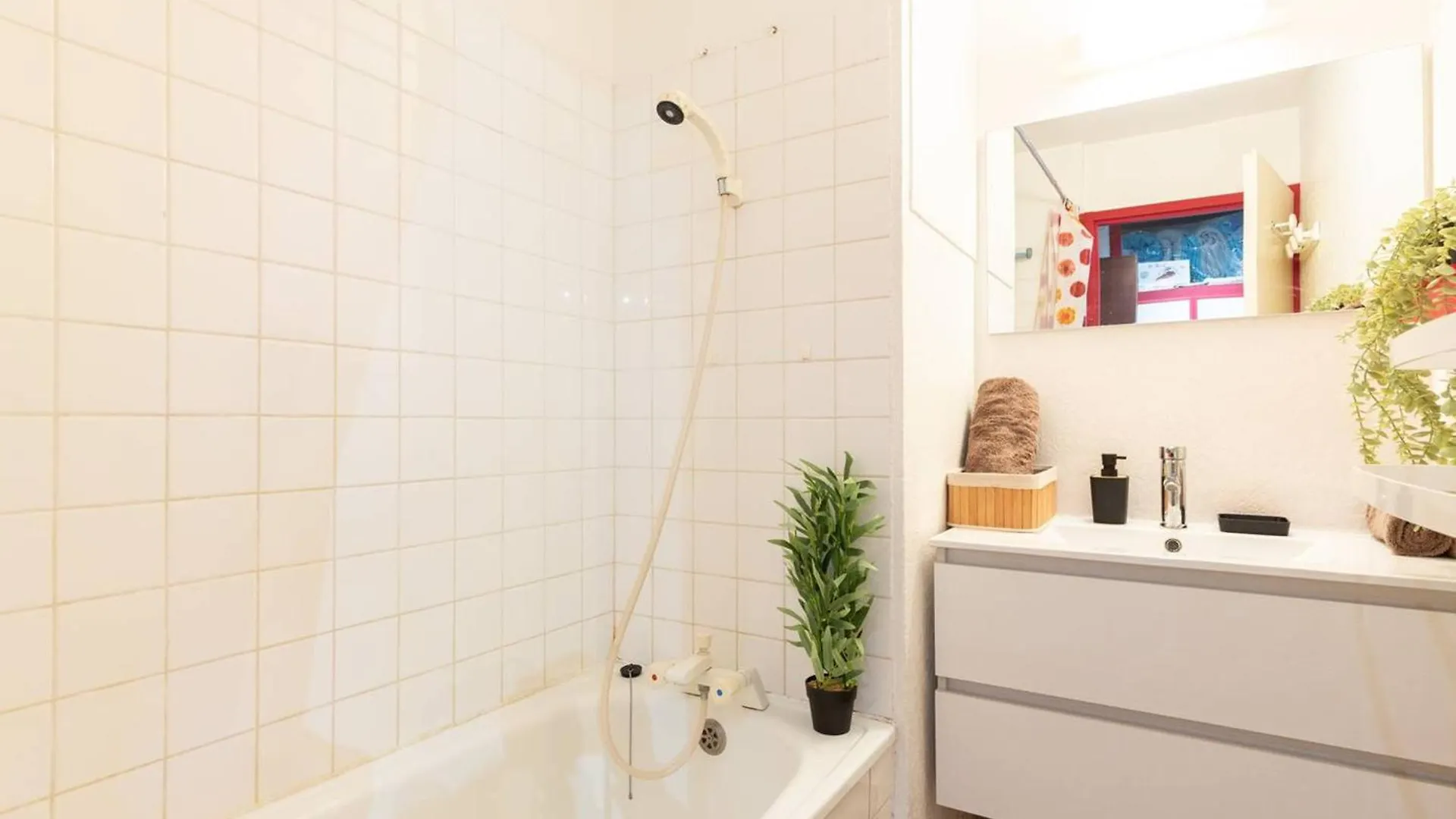 Confort A St Lary: T2, 4 Pers, Jacuzzi, Sauna, Gym, Parking - Fr-1-296-512 Vignec Frankrike